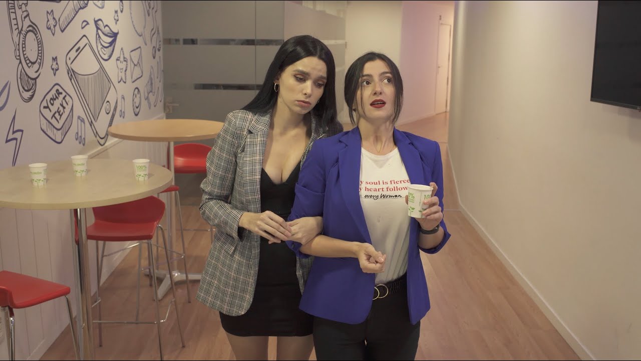 Miniatura del vídeo «Un Gucci con leche»